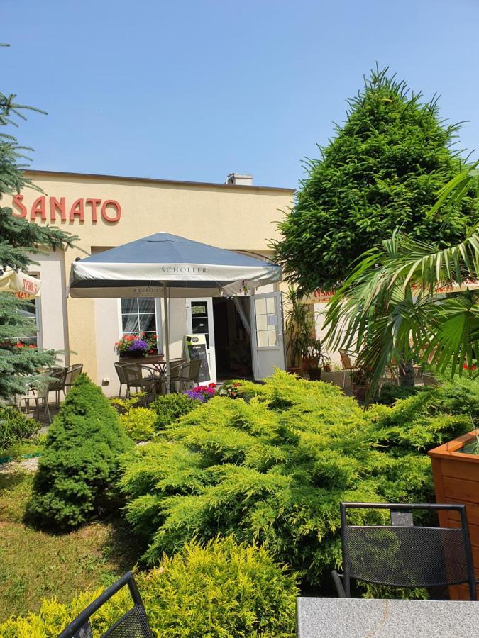 Pensjonat Sanato Hotel Busko Zdroj Exterior photo