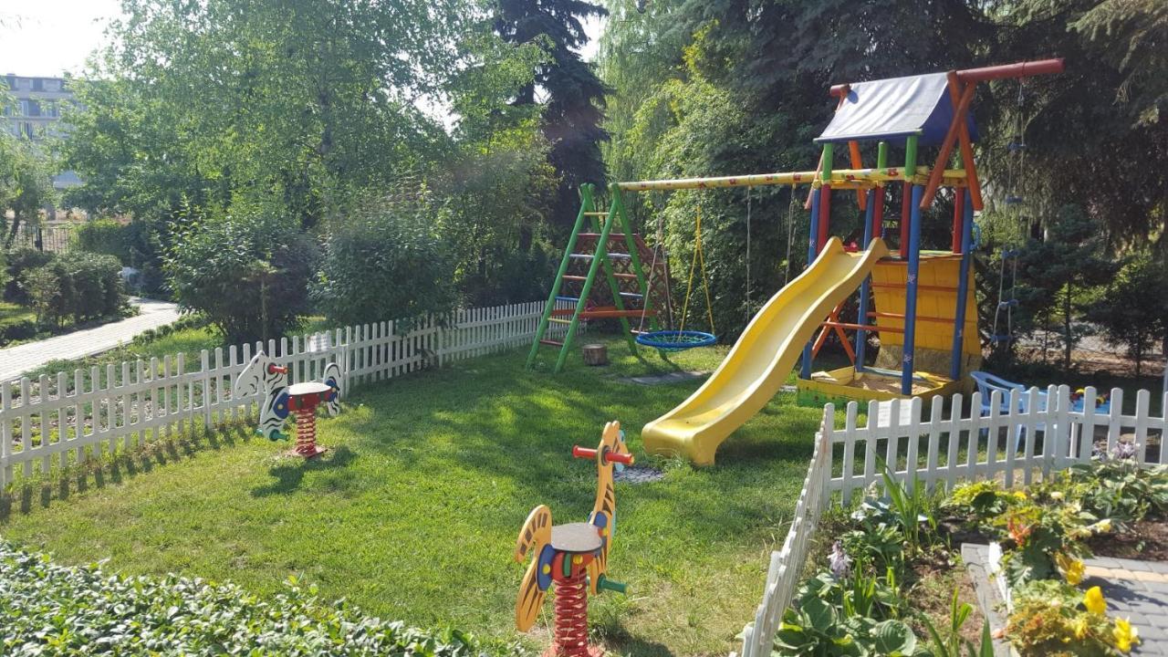 Pensjonat Sanato Hotel Busko Zdroj Exterior photo