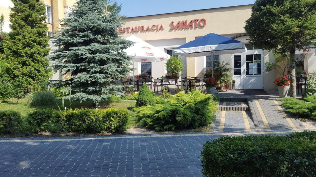 Pensjonat Sanato Hotel Busko Zdroj Exterior photo