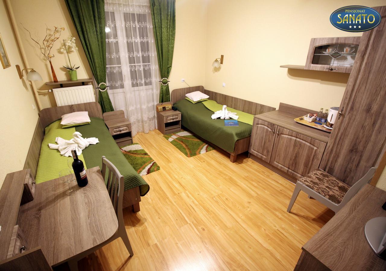 Pensjonat Sanato Hotel Busko Zdroj Exterior photo